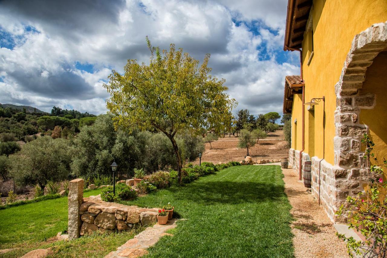 Agriturismo Is Conchisceddas Gonnosfanàdiga المظهر الخارجي الصورة